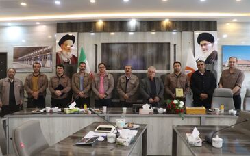  برگزاری جلسه شورای معاونین و مدیران شرکت آلومینای ایران