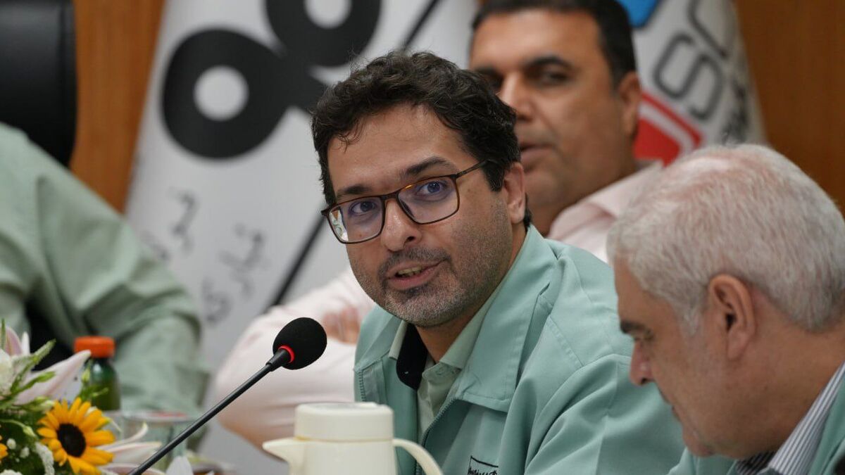 مدیرعامل شرکت فولاد هرمزگان مطرح کرد: ثبت رکوردهای تاریخی تولید علی‌رغم محدودیت‌های برق