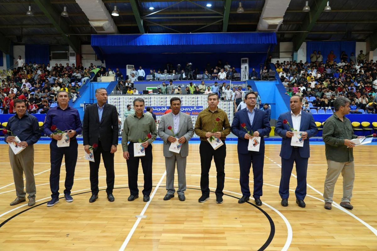 با حضور مدیرعامل شرکت فولاد هرمزگان انجام شد؛ تقدیر از خبرنگاران ورزشی استان هرمزگان