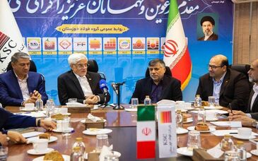 تاکید معاون اول رئیس جمهور بر هم‌افزایی بخش دولتی و خصوصی در بازدید از فولاد خوزستان