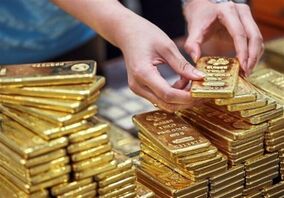 طلای جهانی کاهش یافت

