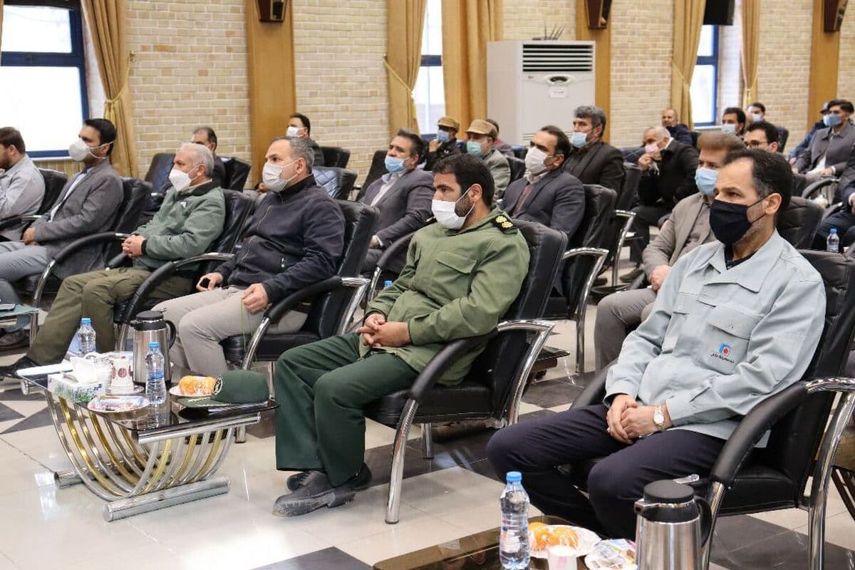 همایش بصیرت افزایی  فرماندهان پایگاه های بسیج ادارات و کارخانجات شهرستان نیشابور