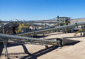 واحد سنگ‌شکن کارخانه آهک خاتون‌آباد راه‌اندازی شد