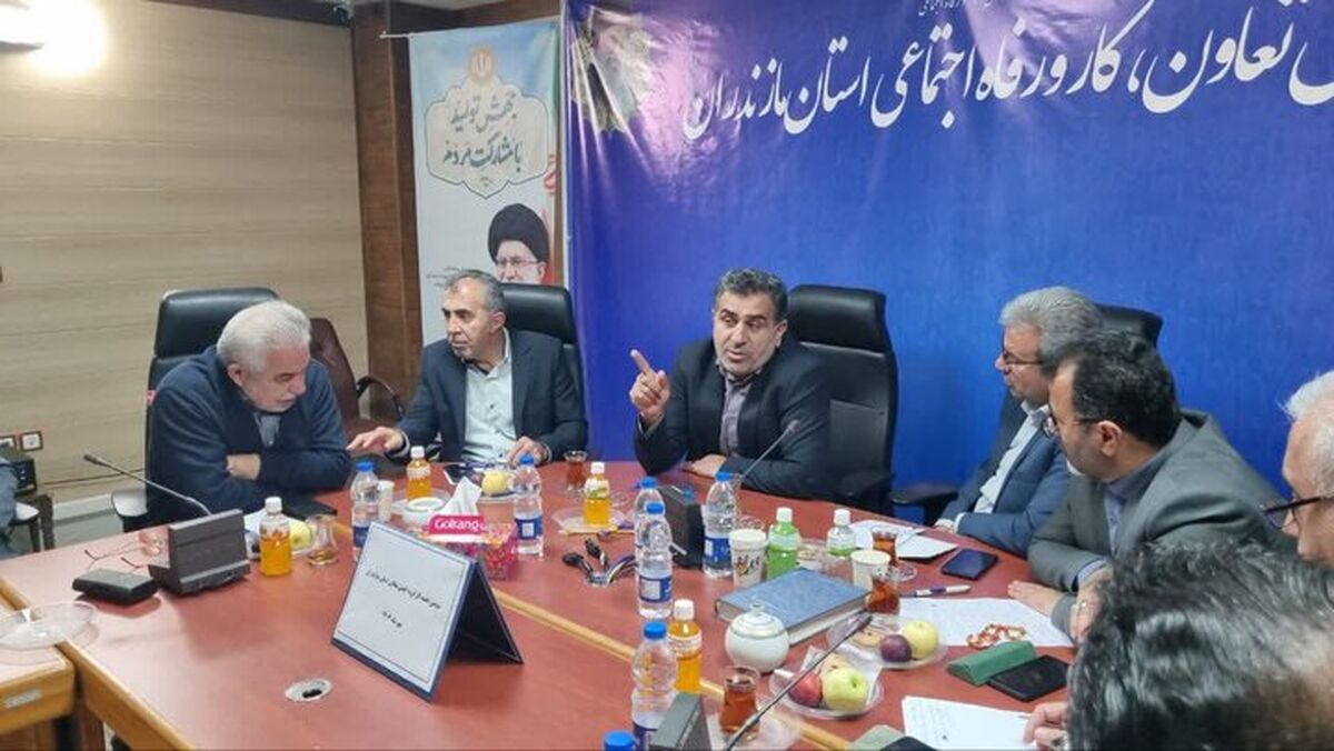 حقوق کارگران معدن متناسب با سختی کار باشد/ وجود ۹۰ تونل معدنی

