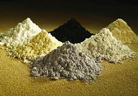 چین از اهرم معدنی عقب نشست