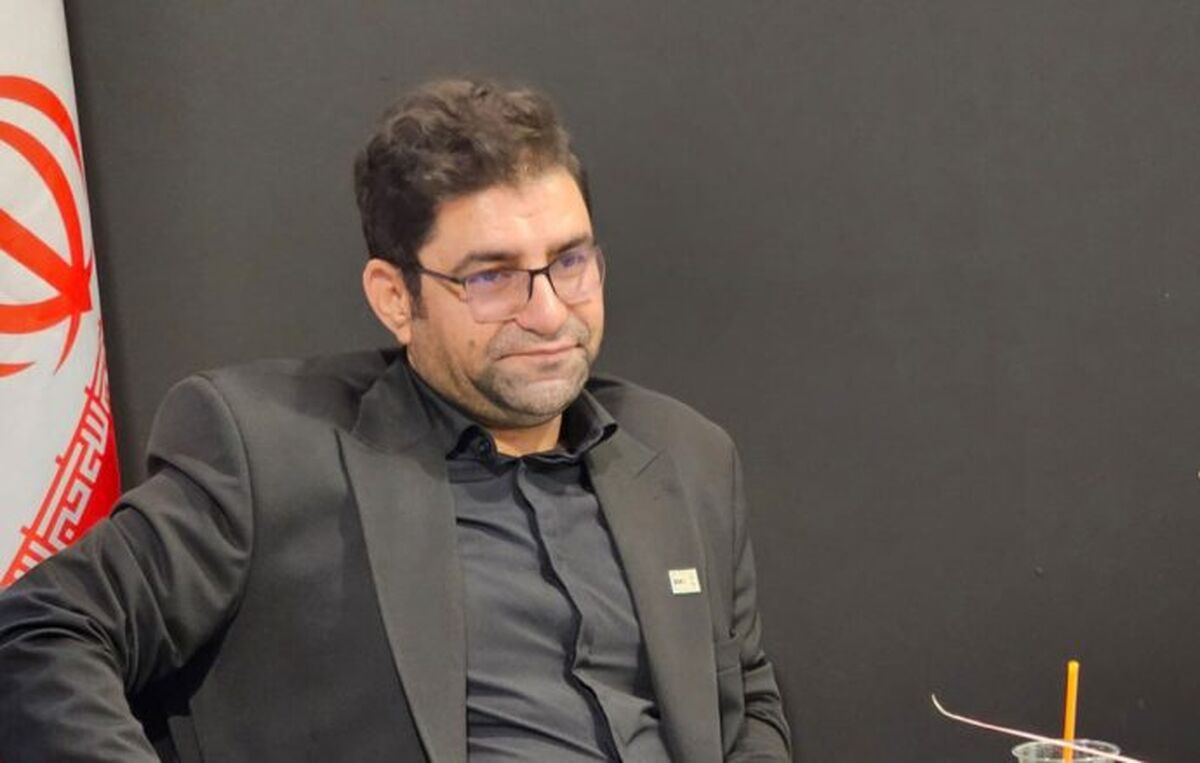 آغاز عملیات آماده‌سازی نیروگاه خورشیدی کرمانشاه / «ومعادن» در مسیر تأمین انرژی سبز و پایدار

