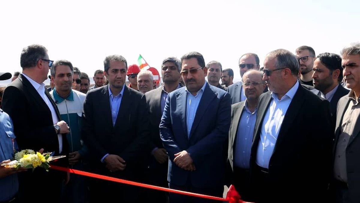 افتتاح پروژه‌های زیرساختی و امدادی در منطقه معدنی طبس