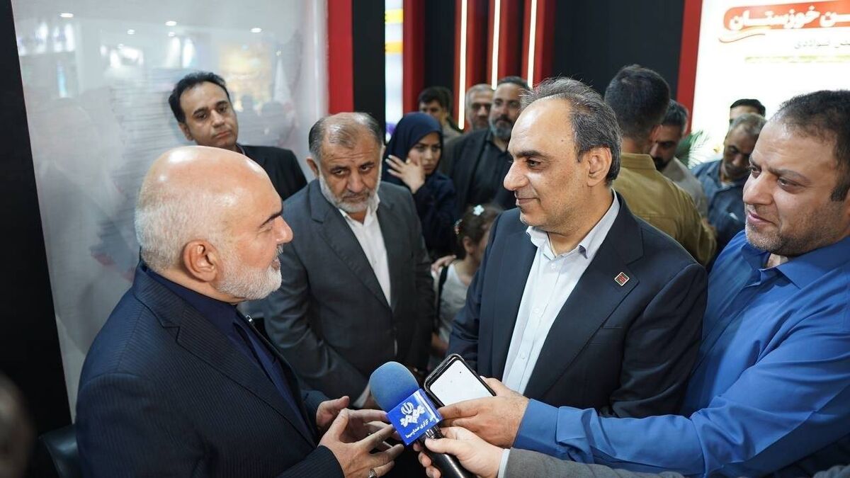 حضور شرکت فولاد اکسین خوزستان در نمایشگاه دستاوردهای دولت در خوزستان