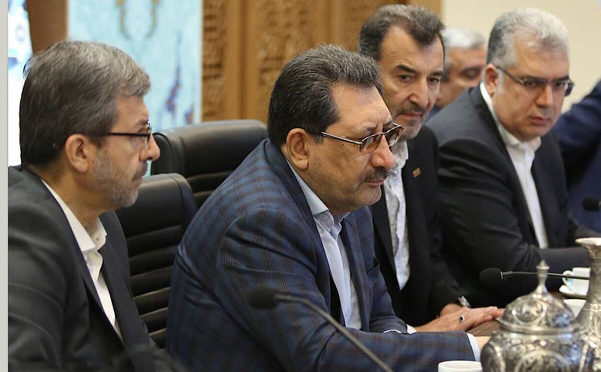 وزیر صمت: فولاد مبارکه نماد توان کشور در بازسازی پس از جنگ است/ بازگشت واحدهای آسیب‌دیده حاصل تلاش شبانه‌روزی صنعتگران