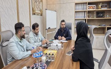 دیدار چهره به چهره قائم مقام مدیر عامل در امور اداری و مالی با کارکنان شرکت فولاد خوزستان
