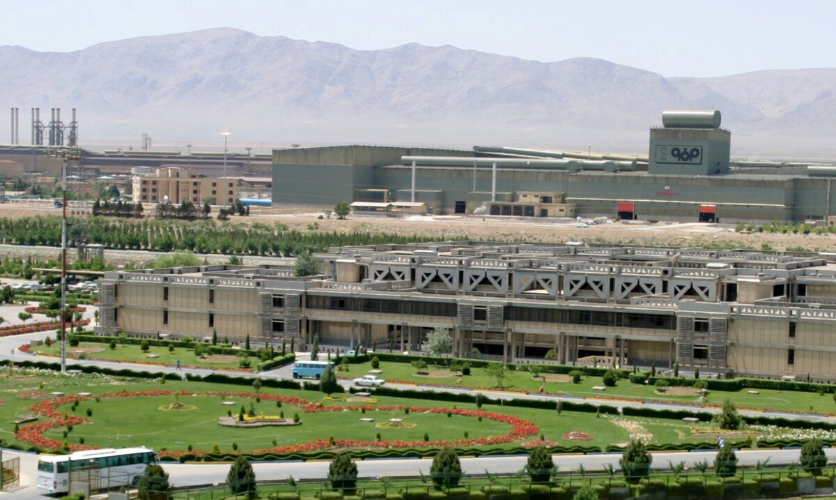 آزمون حاکمیت در بازسازی فولاد مبارکه