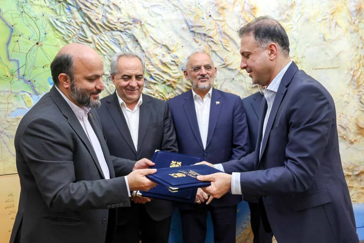 امضای توافق‌نامه همکاری شرکت ملی صنایع مس و سازمان نوسازی، توسعه و تجهیز مدارس با حضور رئیس دفتر رئیس‌جمهور