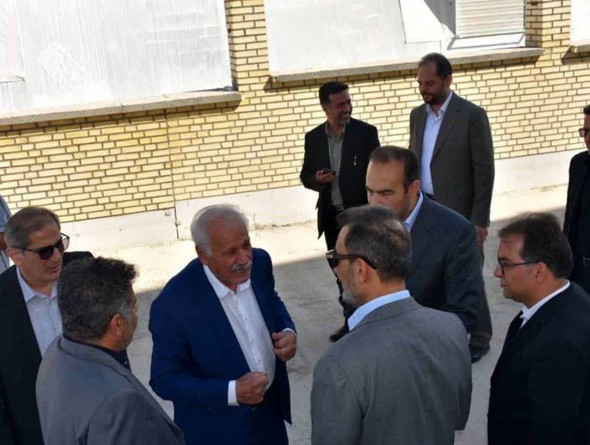 بازدید رئیس هیات عامل ایمیدرو از ظرفیت‌های صنعتی و معدنی شهرستان فسا استان فارس/تشویق سرمایه‌گذاران بخش خصوصی به توسعه صنایع آهکی و بررسی چالش‌های معدن و صنایع معدنی شهرستان فسا