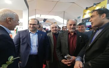 بازدید مدیرعامل شرکت فولاد خوزستان از دانش‌بنیان اصفهانی/ ایفای نقش شهرک برای توسعه اقتصاد دانش‌محور 