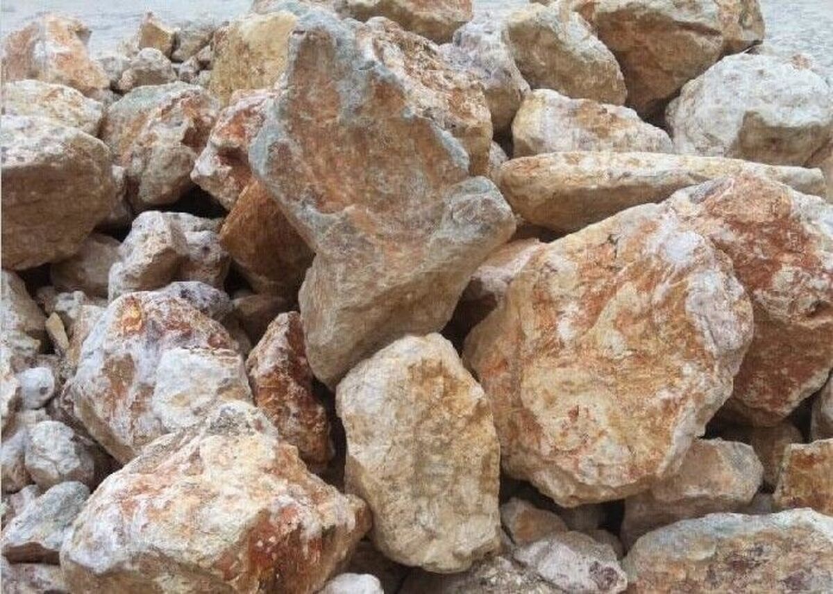 سنگ‌آهن در مسیر فتح قله