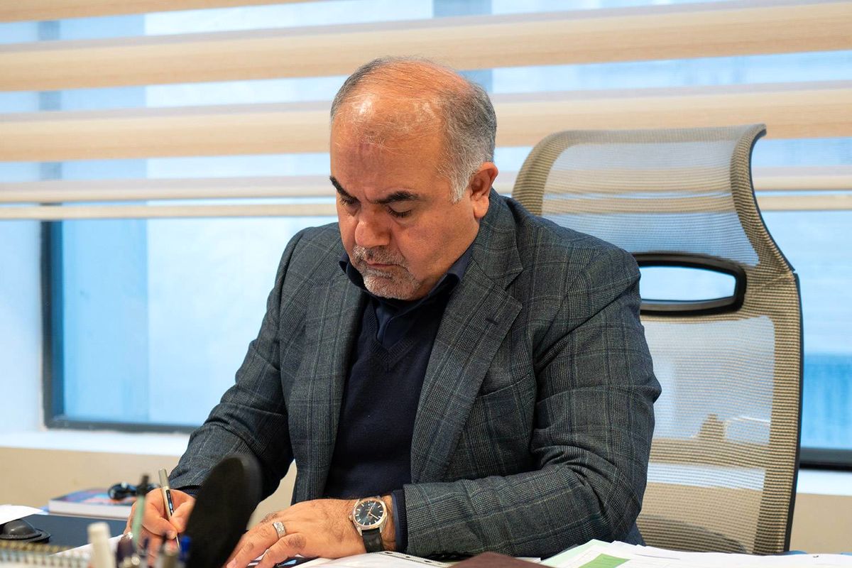  *پیام تبریک مهندس خدامراد احمدی، مدیرعامل شرکت مهندسی و توسعه صنایع ملی مس ایران(متمم) به مناسبت روز جهانی کارگر:* 