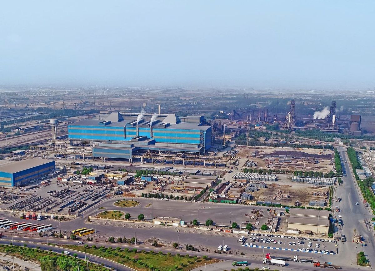 در گزارش عملکرد هفت‌ماهه نخست سال ۱۴۰۴ مطرح شد؛ بر مدار پیشرفت؛ رشد چشمگیر فولاد هرمزگان در تولید، فروش و درآمدزایی