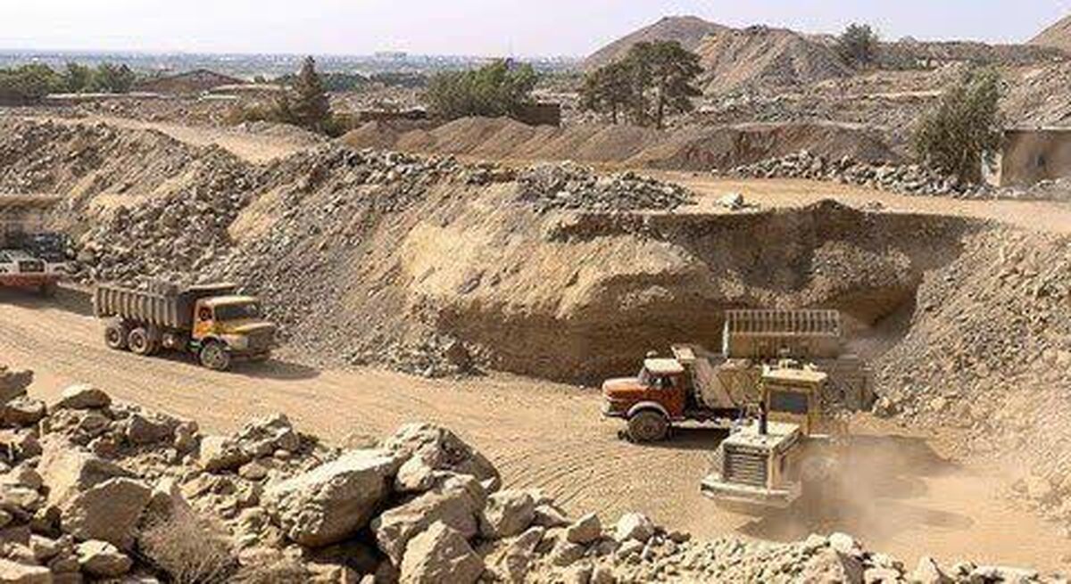 استخراج سالانه بیش از ۱۸ میلیون تن مواد معدنی در آذربایجان غربی