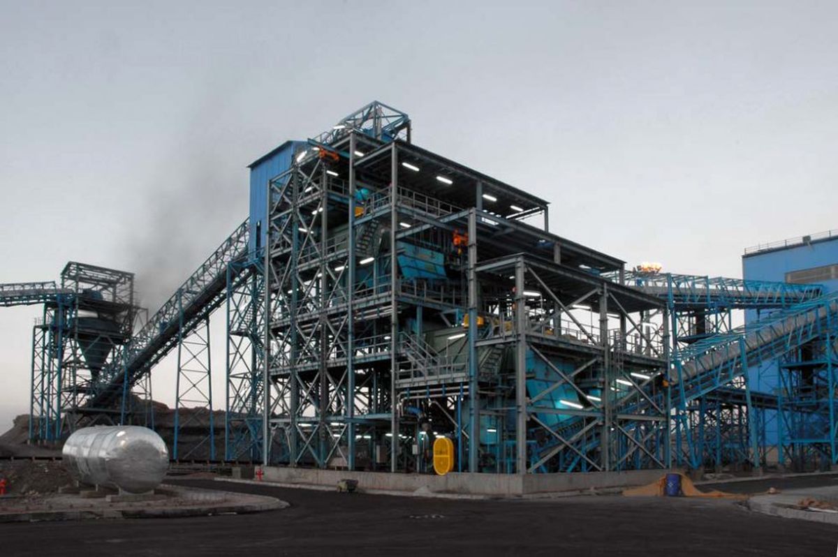 گام بزرگ در تجهیز تنها معدن تمام مکانیزه زغال سنگ

