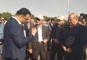  بازدید رئیس هیات عامل ایمیدرو از منطقه ویژه اقتصادی لامرد