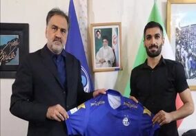ستاره ملی پوش استقلال نیمکت نشین شد!
