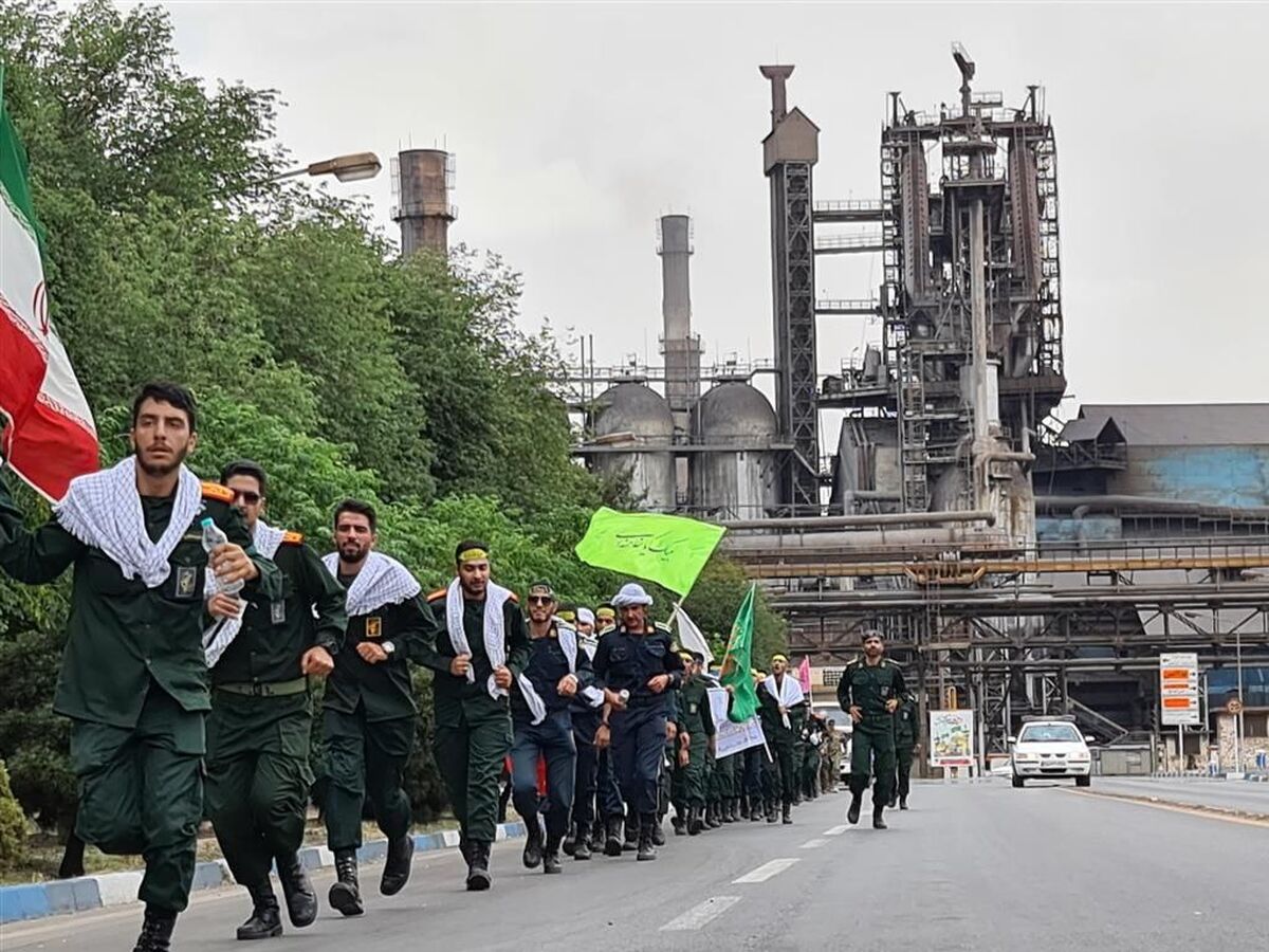 نوای کاروان دو امدادی "عاشقان حسینی، زائران خمینی" در ذوب آهن اصفهان