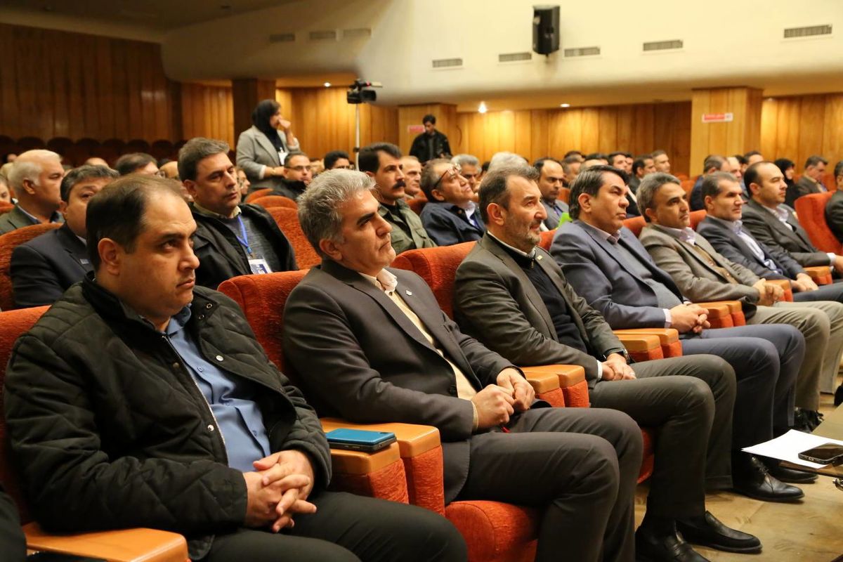 زمینه سازی جلب مشارکت بخش خصوصی با تولید اطلاعات پایه 420 برگ نقشه اکتشافی