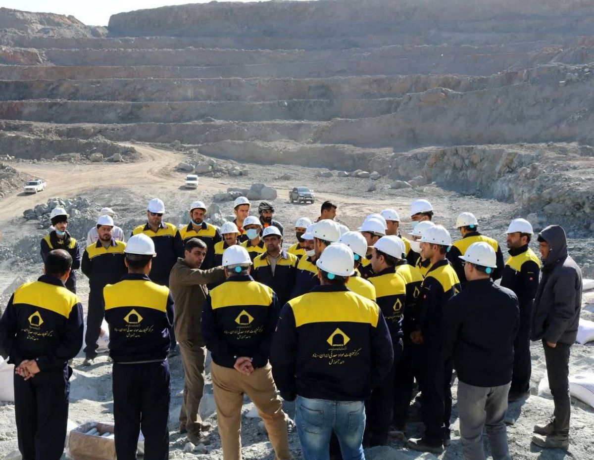 برگزاری دوره آموزش کارور آتشکاری با محوریت کمیته آموزش مواد ناریه ایمپاسکو