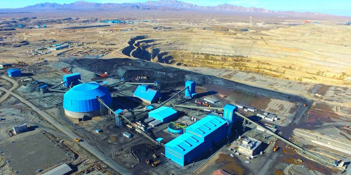 نیروهای سابق معدن ققنوس مشغول کار شدند/صدور مجوز استخراج و برداشت از سد باطله فولاد سنگان