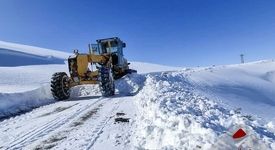 صبانور در کنار مردم کرانی؛ برف‌روبی و امدادرسانی به جاده‌های روستایی بیجار​

