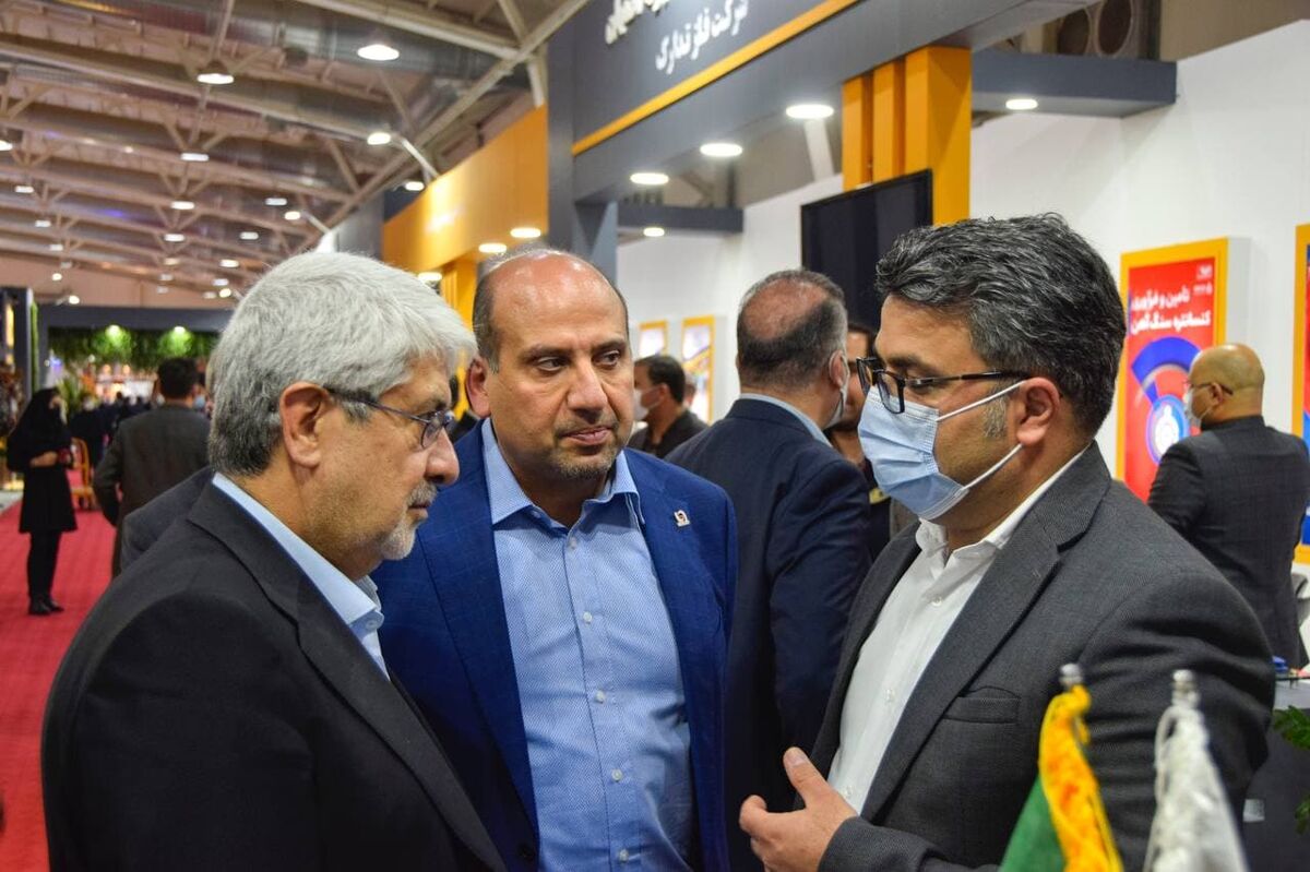 لزوم انتقال طرح های توسعه ای فولاد به هرمزگان