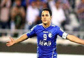 حمله سنگین و ویرانگر یک استقلالی به پرسپولیسی ها

