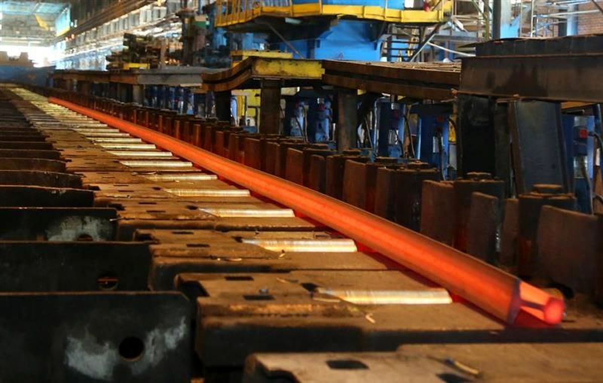 از رکورد تولید ریل تا رکورد ریل گذاری/دو اَبر پروژه ریلی کشور روی ریل ذوب آهن اصفهان در مسیر پیشرفت