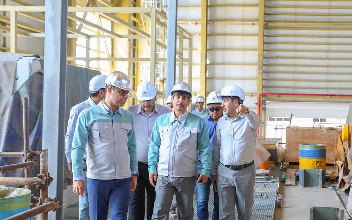 مدیر عامل گروه فولاد مبارکه از روند بازسازی بخش‌های آسیب دیده نیروگاه سیکل ترکیبی ۹۱۴ مگاواتی و مگامدول های شهید خرازی بازدید کرد