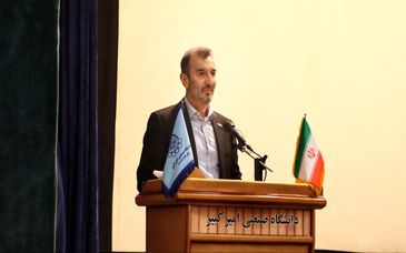 روحیه ماجراجویی، منش متواضع و تعهد ریشه دار به خدمت، دکتر پرورش را ممتاز کرد