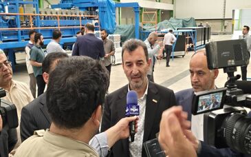 تعیین تکلیف طرح‌های معدنی و صنعتی استان لرستان/ بازدید از ۲ طرح تولید کاغذ از سنگ / بررسی طرح آهک هیدراته / عزم جدی ایمیدرو برای تکمیل فولاد ازنا