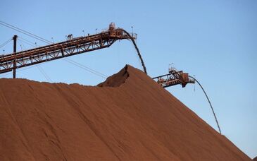گزارش بلومبرگ از وضعیت بازار سنگ آهن در می ۲۰۲۶

