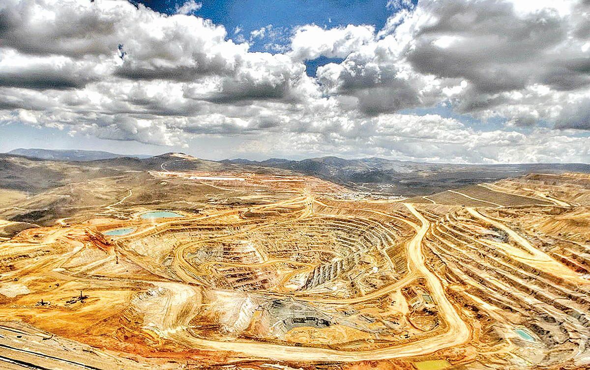 آغاز واگذاری دومعدن طلا به سرمایه گذاران