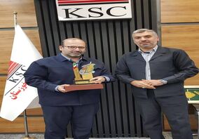 فرمانده حوزه مقاومت بسیج شهید بقایی از امین ابراهیمی مدیرعامل شرکت فولاد خوزستان تقدیر نمود