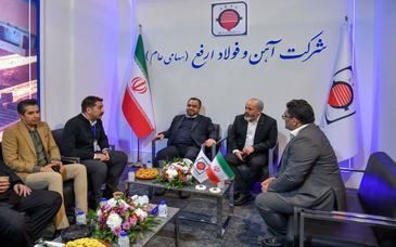 بازدید استاندار یزد از غرفه ارفع در دهمین نمایشگاه معدن و فولاد یزد

