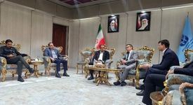 نشست همکاری "بلاز" با ایمیدرو برای انتقال دانش فنی ساخت دامپتراک در ایران/ شرکت بلاز، برای انتقال دانش فنی تولید دامپتراک در ایران، اعلام آمادگی کرد.