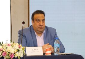  تصمیم گیرندگان مطابق مقتضیات روز و نیاز کشور تدبیر کنند