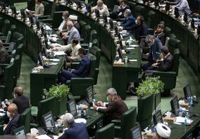 دولت لایحه همسان‌سازی بازنشستگان را ارائه کند

