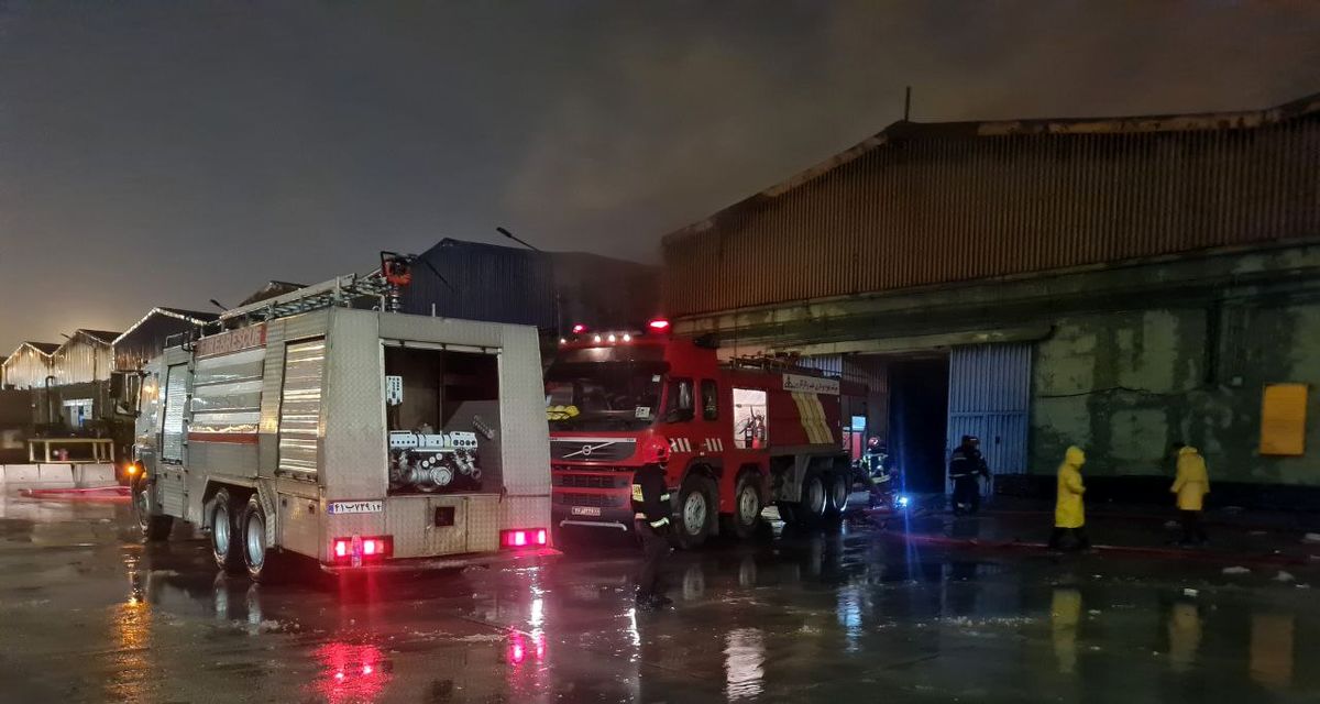  آتش‌سوزی انبار شرکت فولاد خوزستان مهار شد