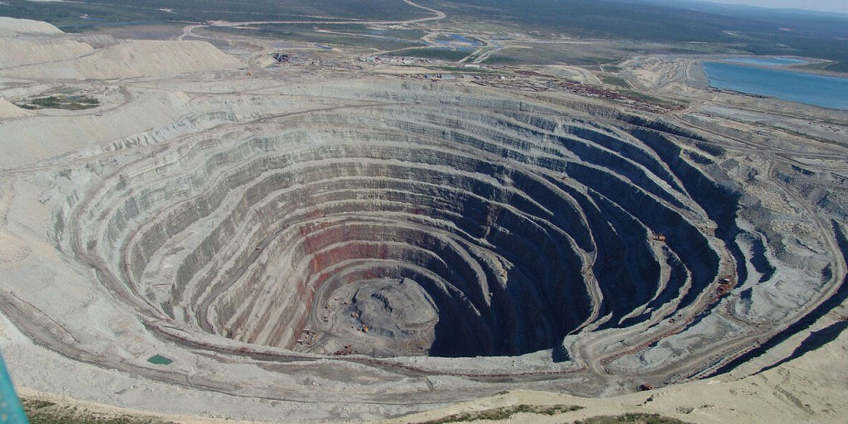 تشکیل شورای معادن استان ها / نقش اساسی معادن در رشد اقتصادی و ایجاد اشتغال کشور