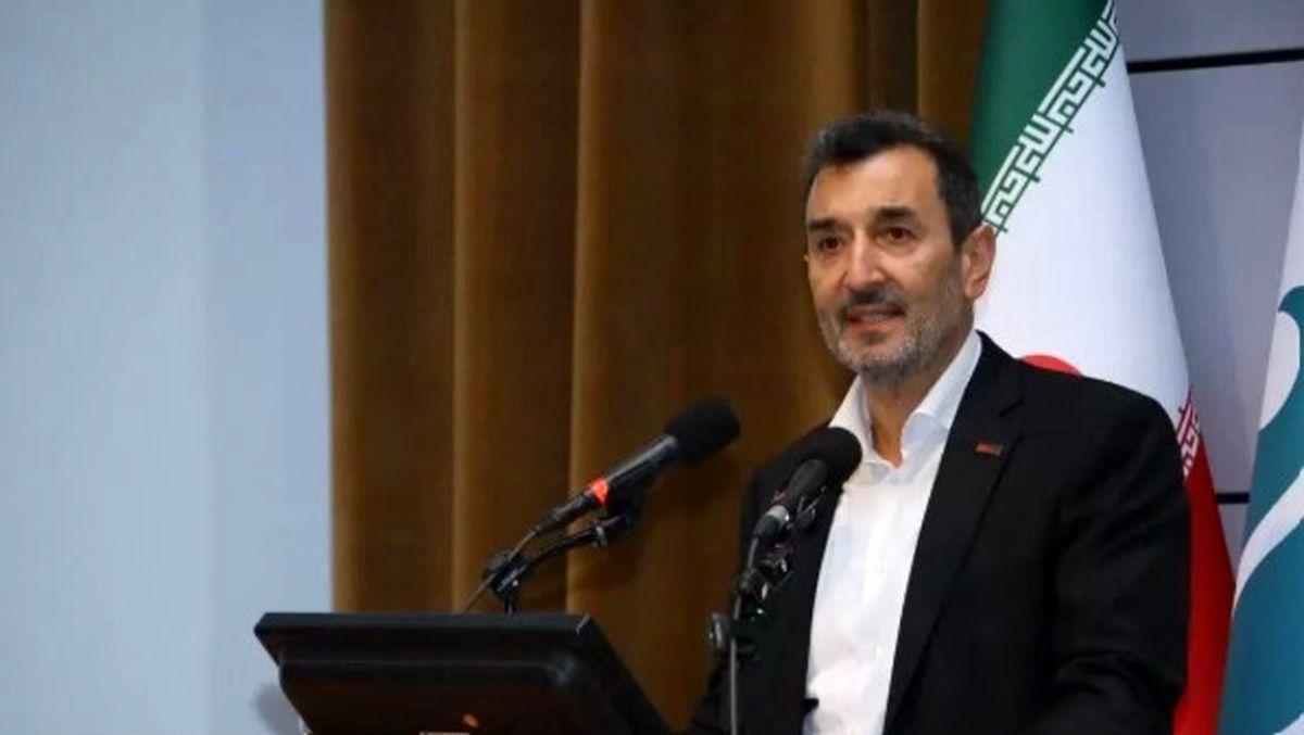 به زودی ۱۲۰ پهنه معدنی را در بورس کالا عرضه می‌کنیم