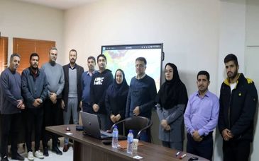 برگزاری دوره تخصصی اصول تهیه نقشه‌های زمین‌شناسی در مرکز تحقیقات یزد