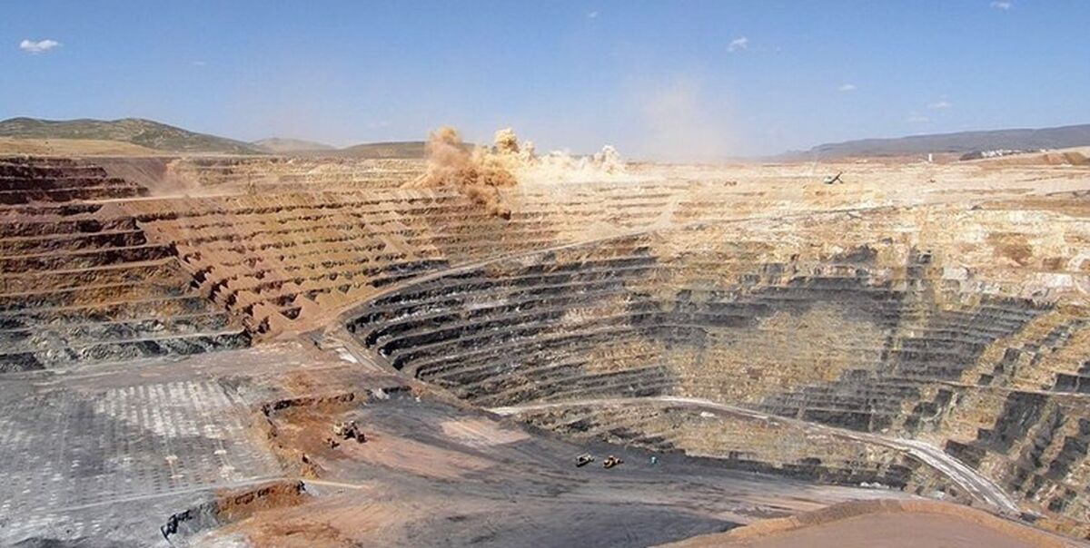بیش از ۵۰۰ ناحیه معدنی در استان اردبیل بلوکه است