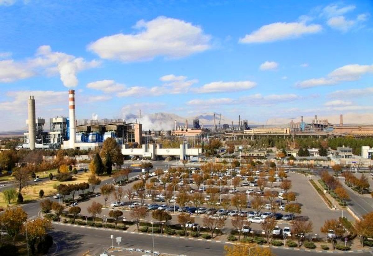 انجام تعمیرات اساسی در نیروگاه های ذوب آهن اصفهان به منظور استمرار تولید برق و بخار