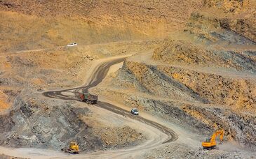 معادن سنگ خراسان جنوبی ظرفیتی برای ستاد عتبات عالیات است